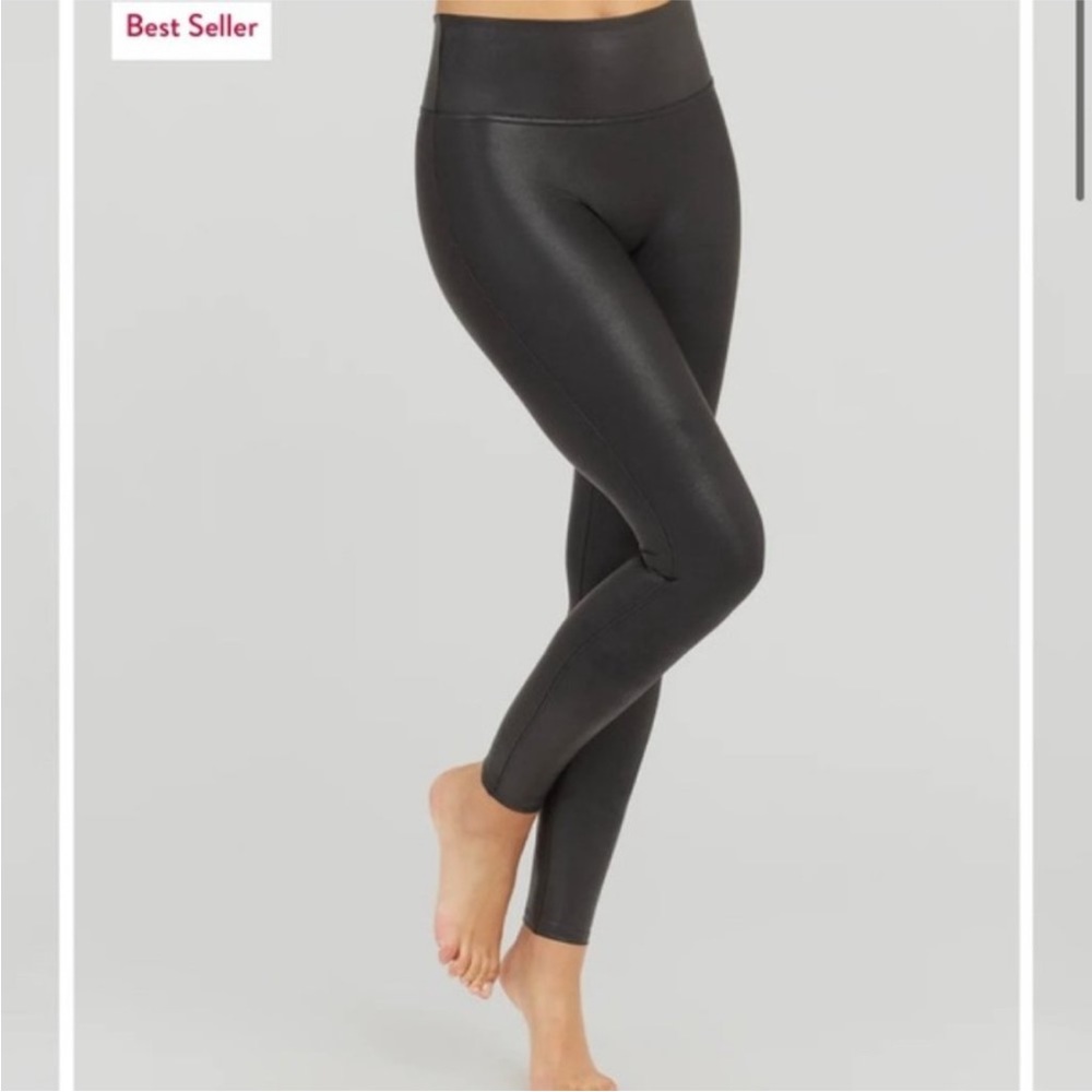 Spanx Shiny Black Legging MEDIUM Pants Stretch Compression